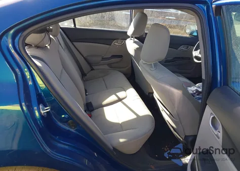 2015 Honda Civic Lx z USA, uszkodzony, nr VIN 19XFB2F55FE067907